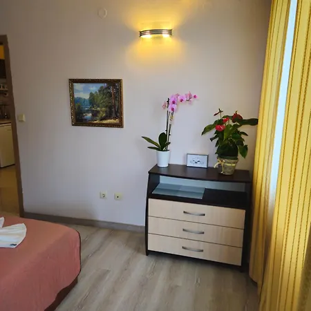Apartament Milushevi Złote Piaski